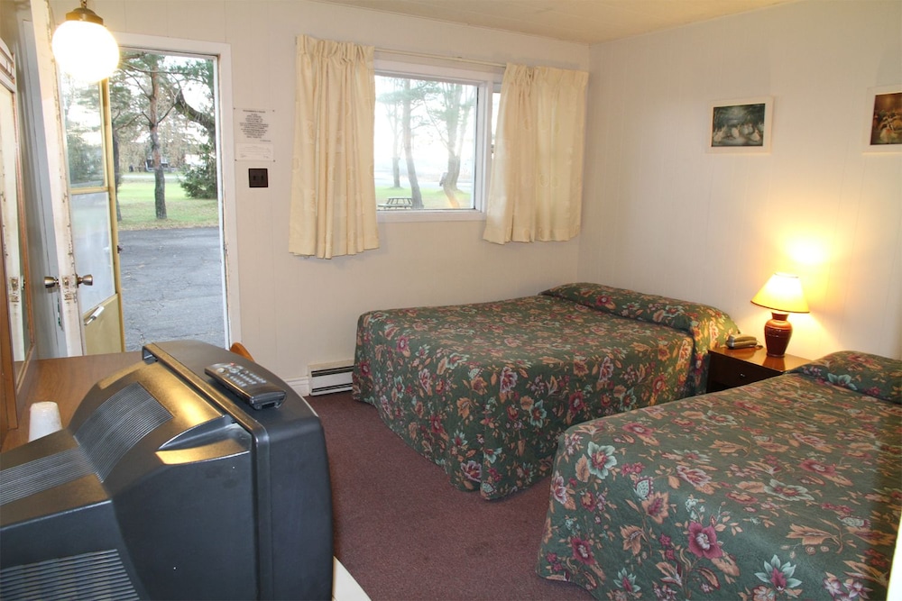 Motel au Bord du Lac