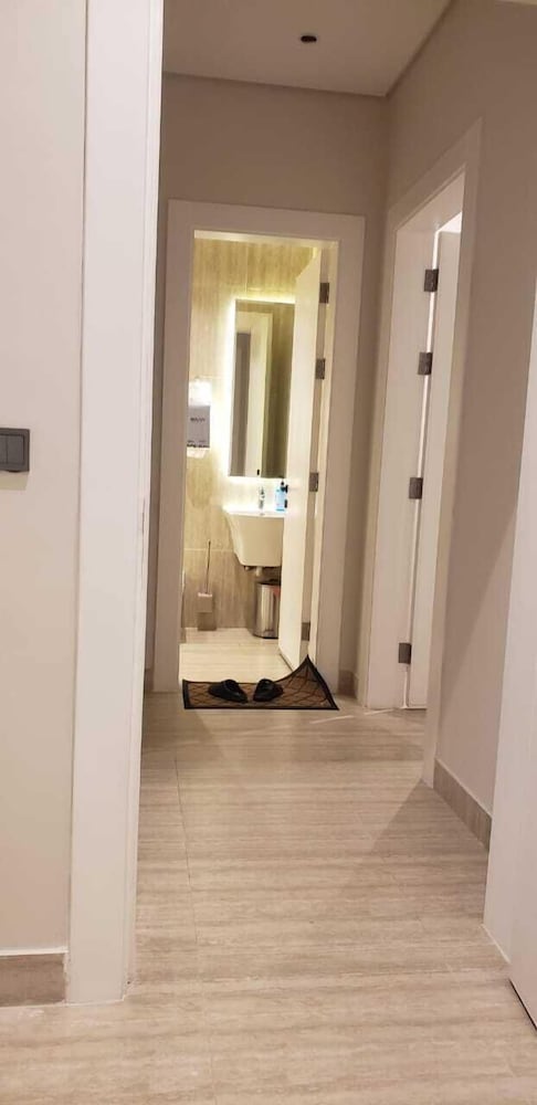 The quiet apartment at dammam corniche