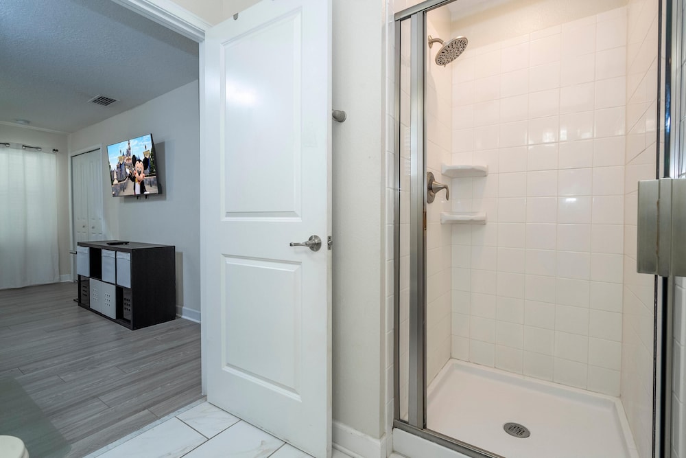 3085 TS - Opulent 5 BR Townhome Private Pool