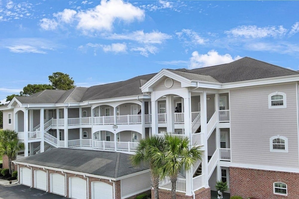 Magnolia North 4880 Unit 101 3 Bedroom Condo