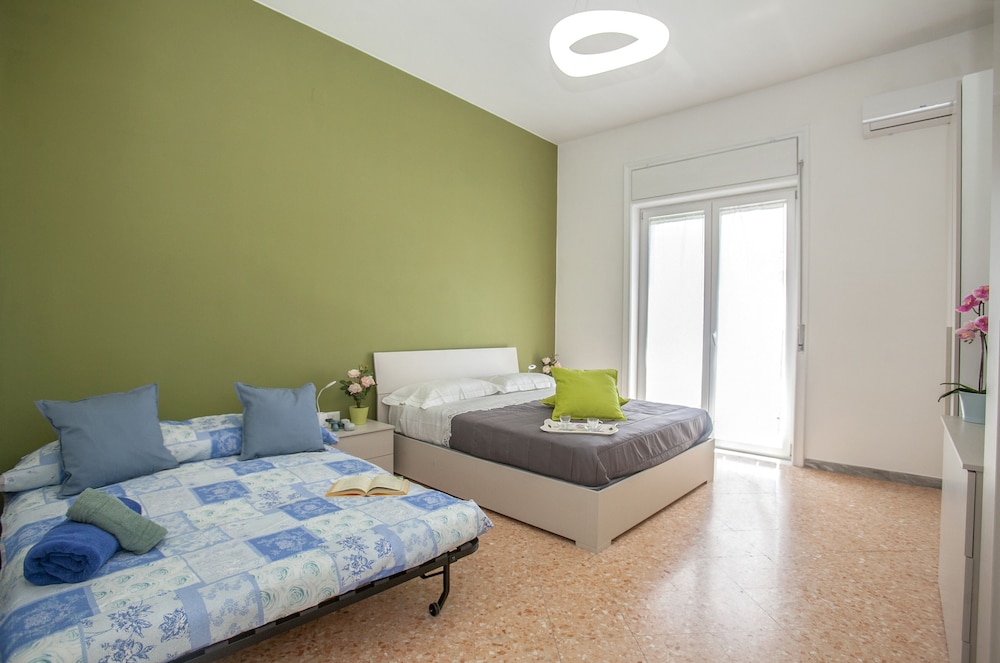 Boscoreale Vanilla Flat photo 3