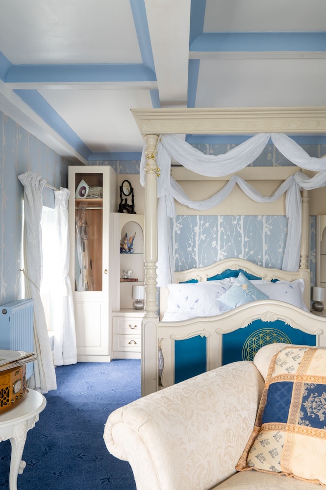 Enchanted Manor