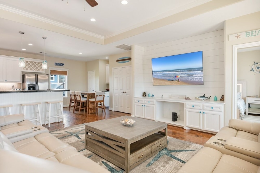 Gulf Winds 3 Bedroom Home