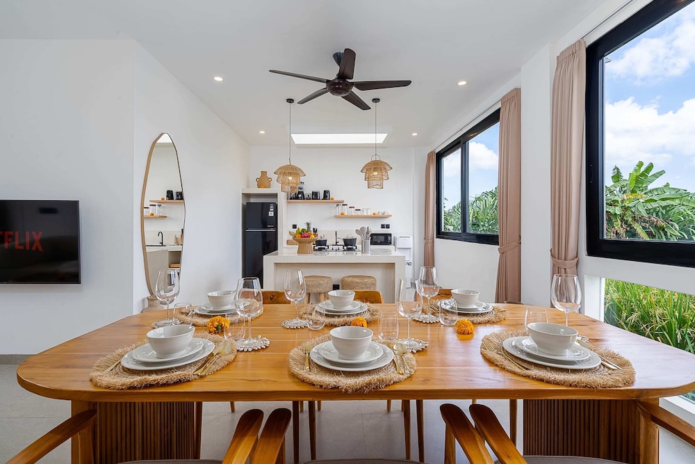 Villa Romance
