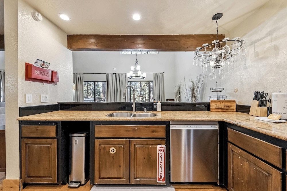 1192 Timber Lane 4 Bedroom Home