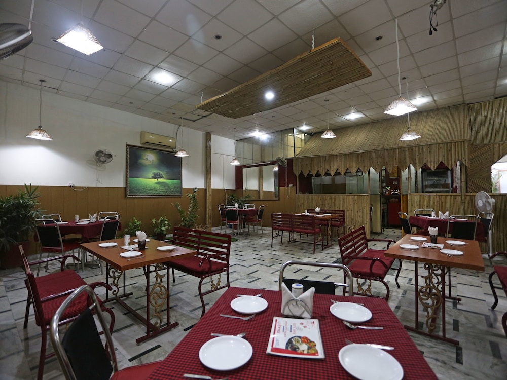OYO 6001 Hotel City Palace