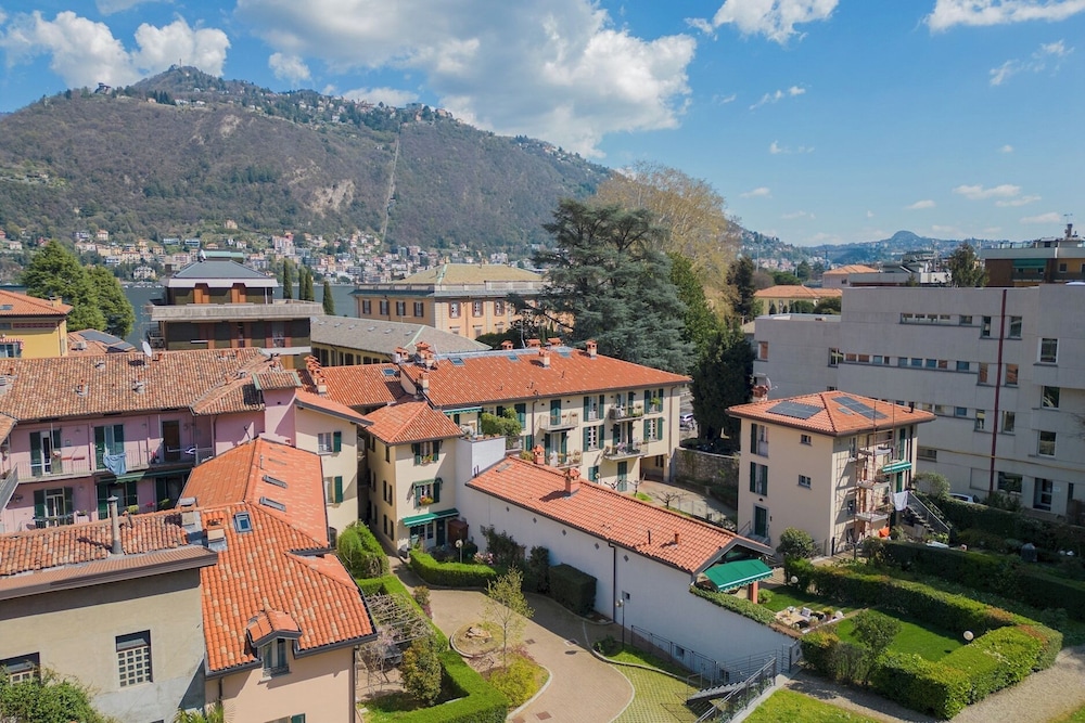 Vico Garden-203 by Rent all Como