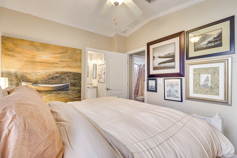 4 Mi to Fort Myers Beach: Home w/ Resort Perks!