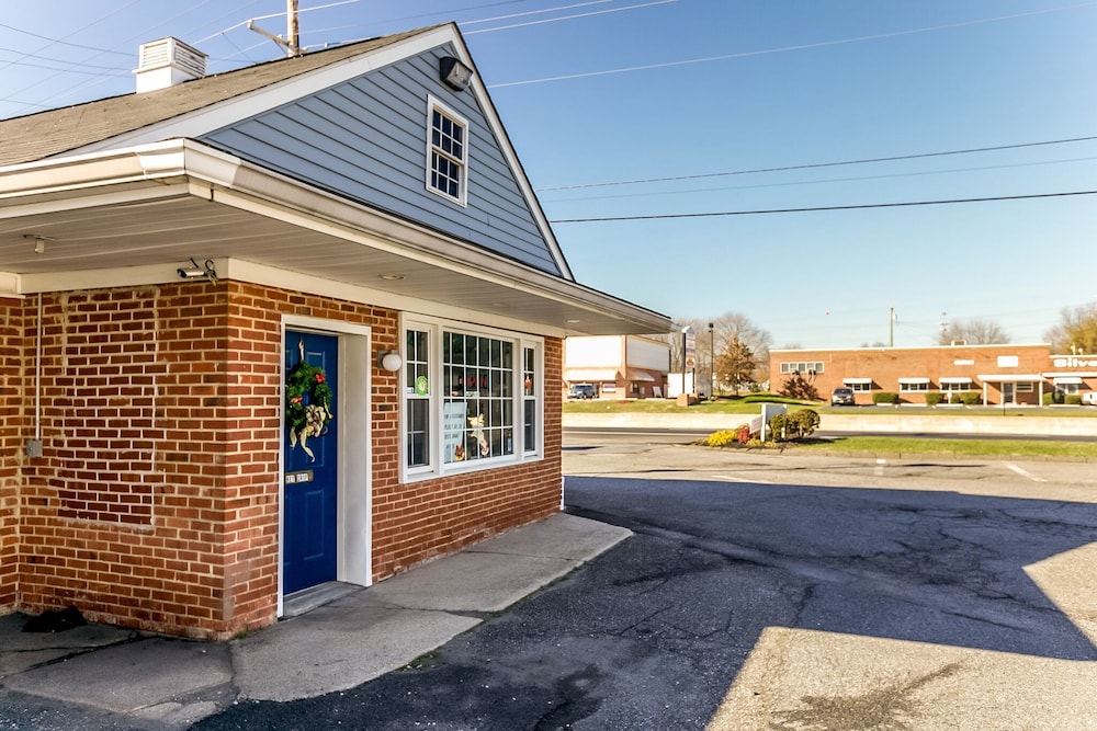 White Marsh Motel