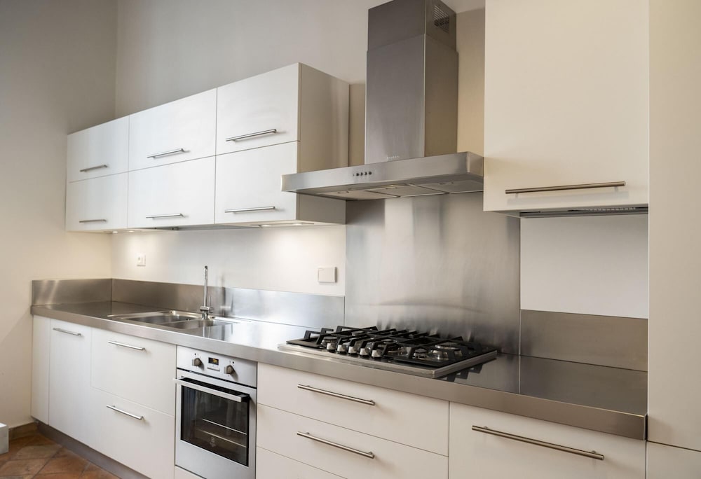 Artsy and Elegant Apartment Near Pantheon