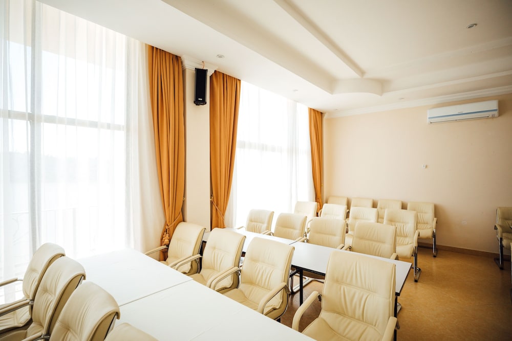 meeting & event spaces