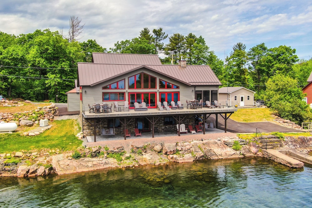 Hot Tub Dock: Waterfront Wellesley Island Home! - Property Image 21