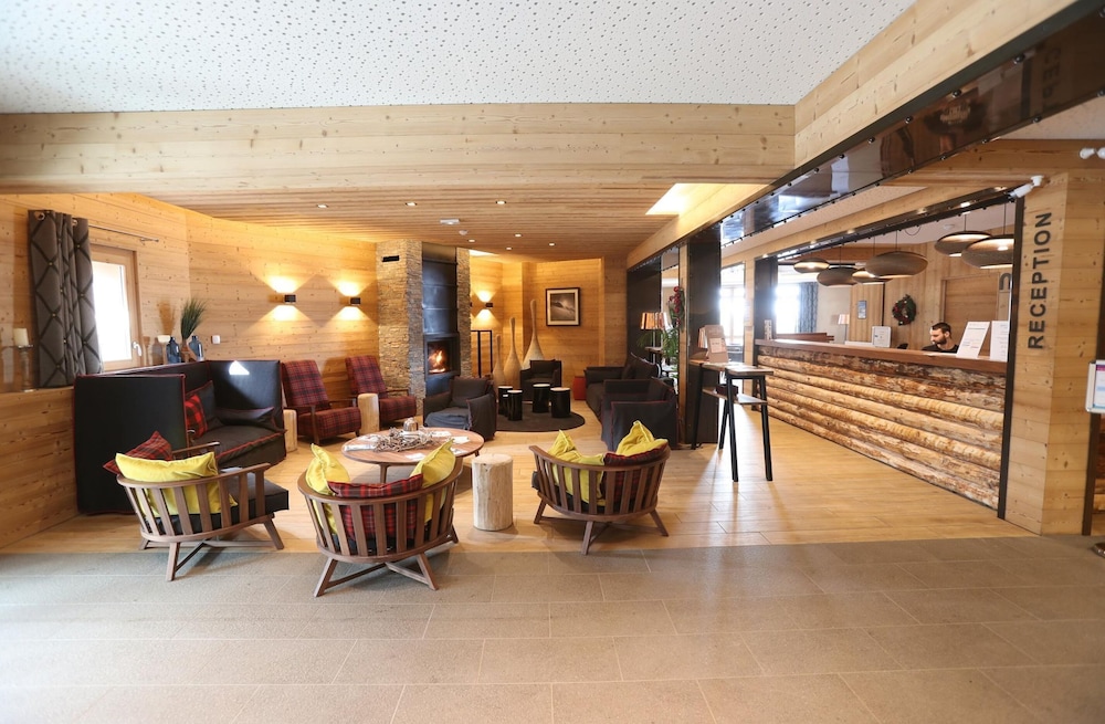 Apartment in Les Menuires With Spa & Pool