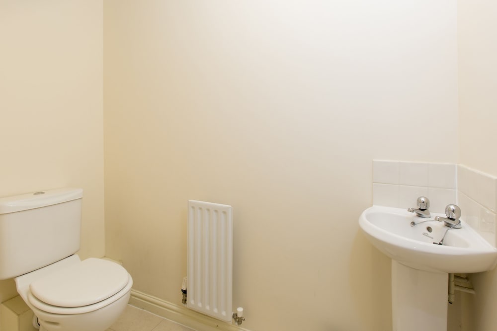 5 Rosebay Gardens
