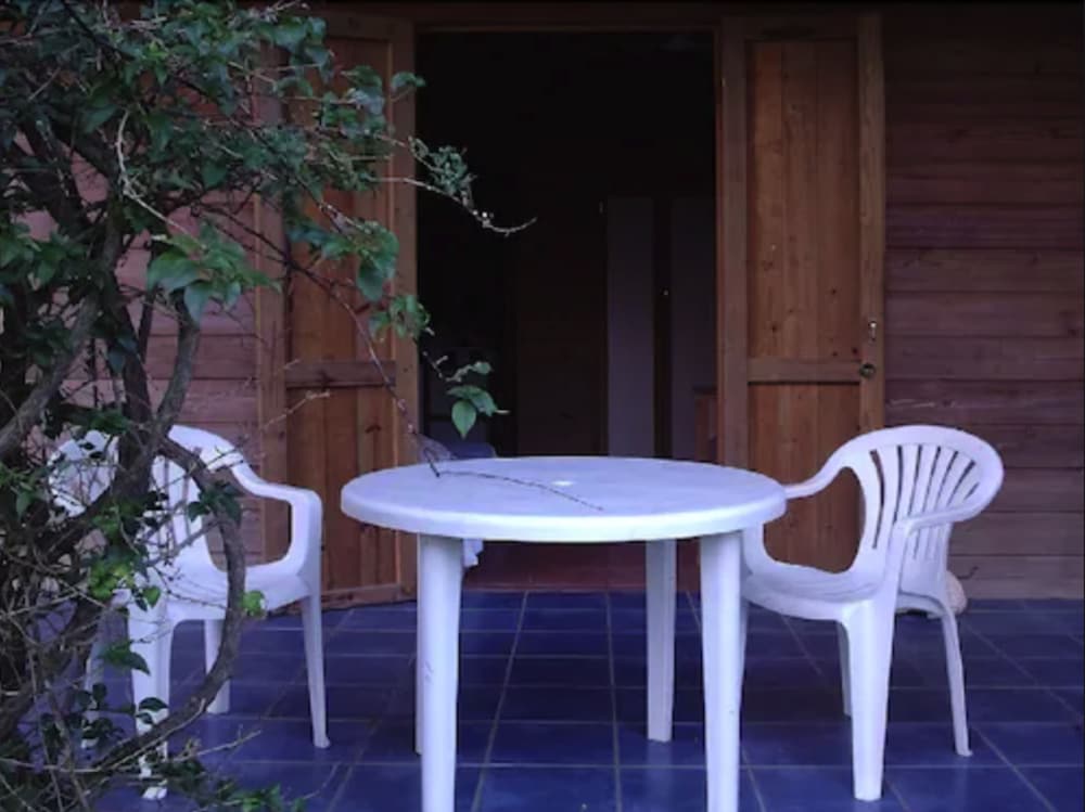 Roatan Bed & Breakfast Apartments