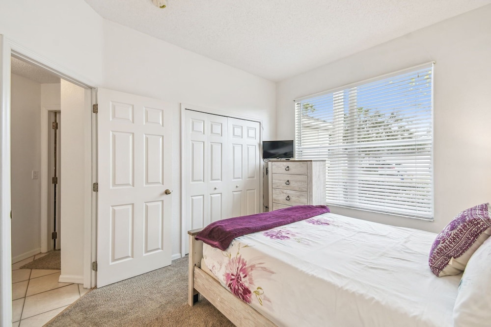 Home w/ Private Pool & Game Room - Near Disney!