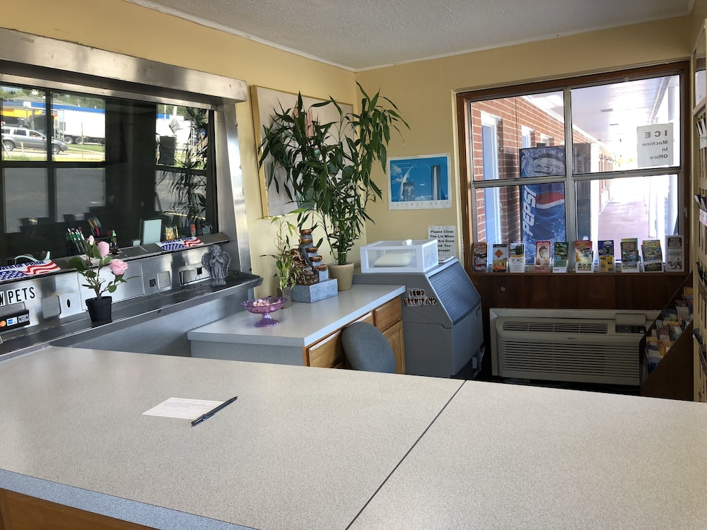 Economy Inn