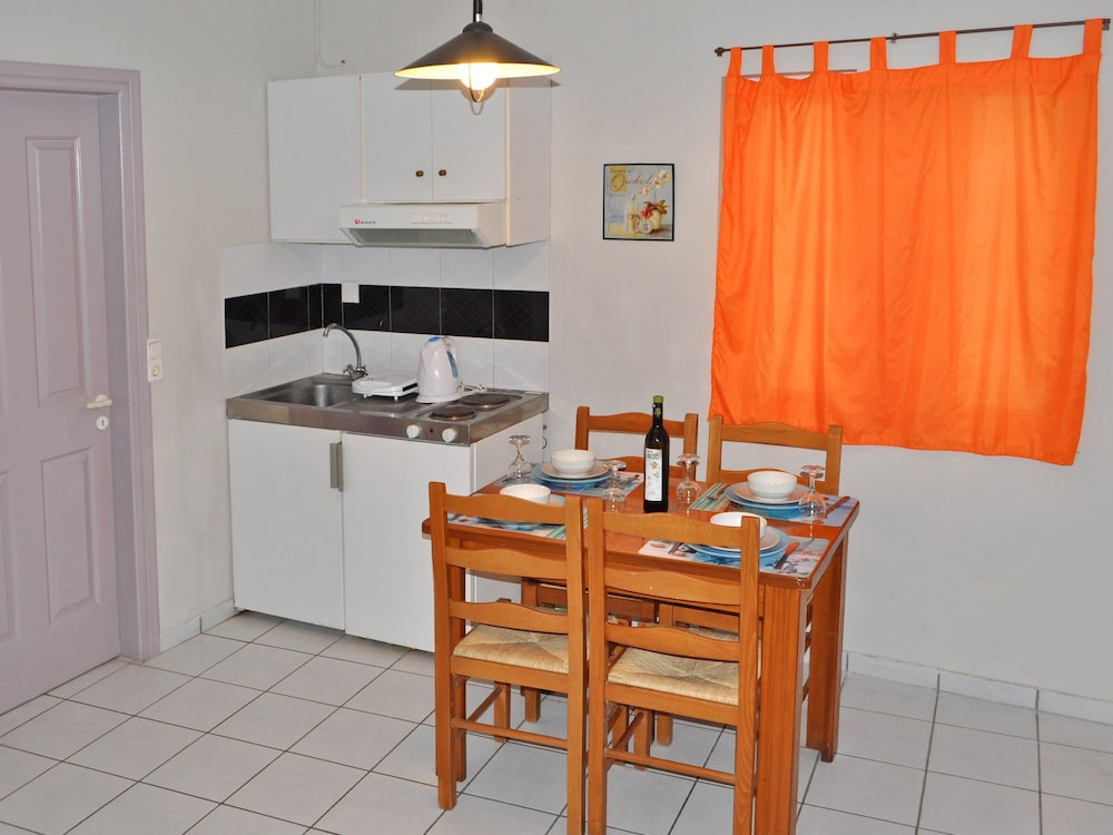 Greta Apartments