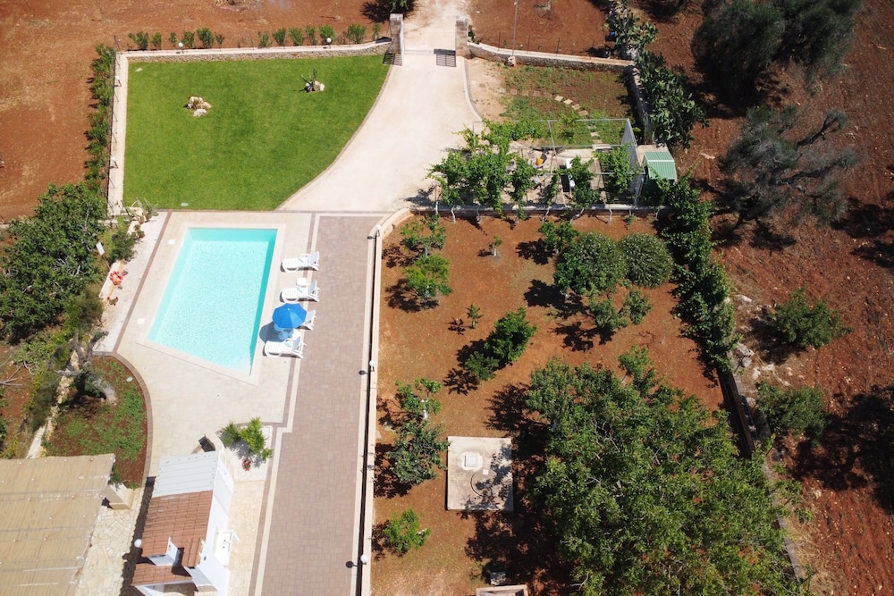 Villa Lino with Pool by Wonderful Italy