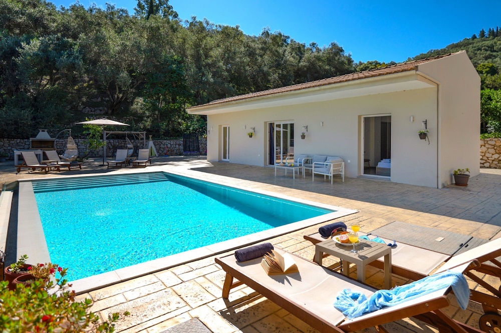 Villa Kambos Saint Stephanos