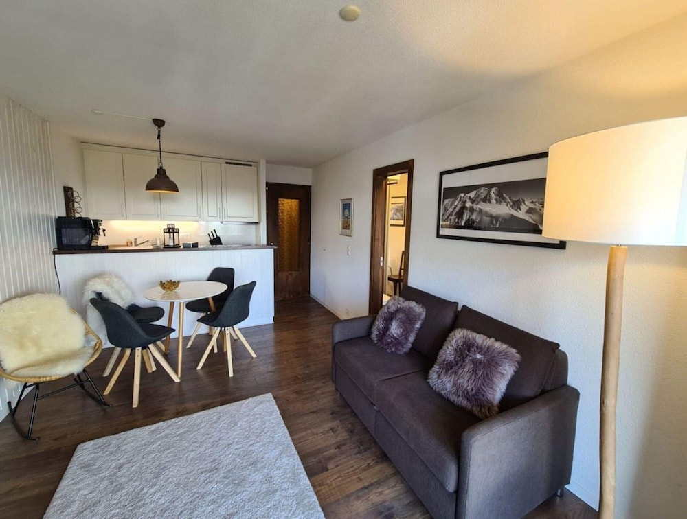 Flat in Veysonnaz Near Ski Lift & Valley Views
