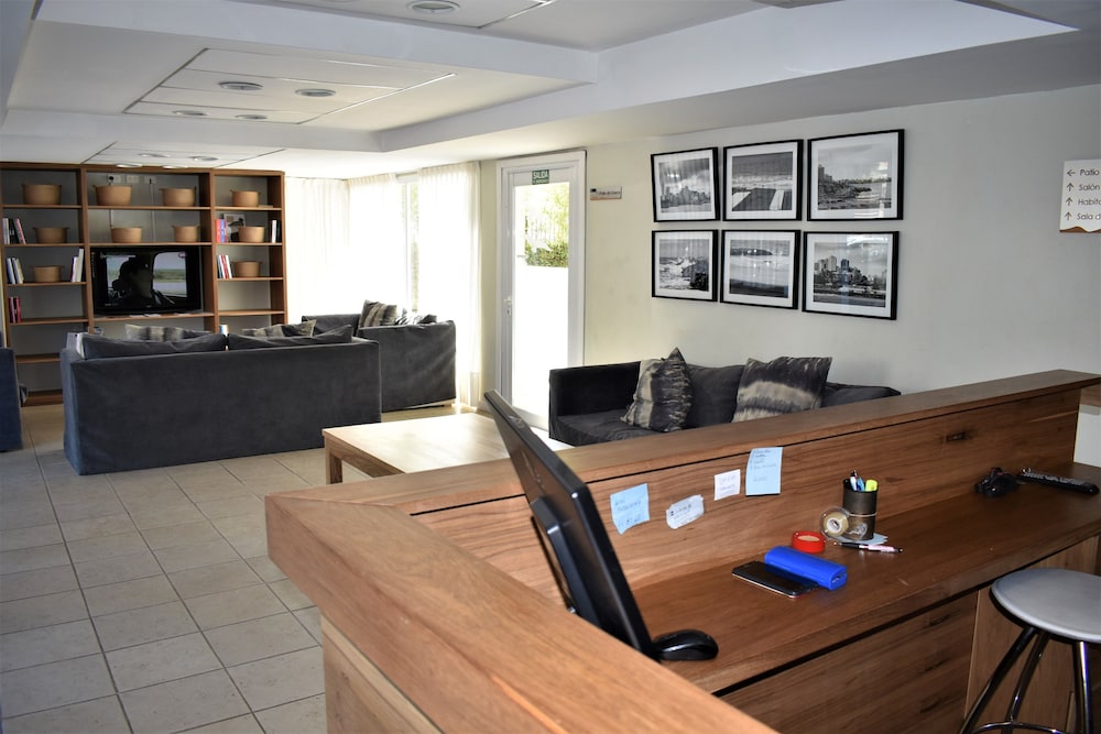 Hotel O2 Hotel Gesell - Image 1