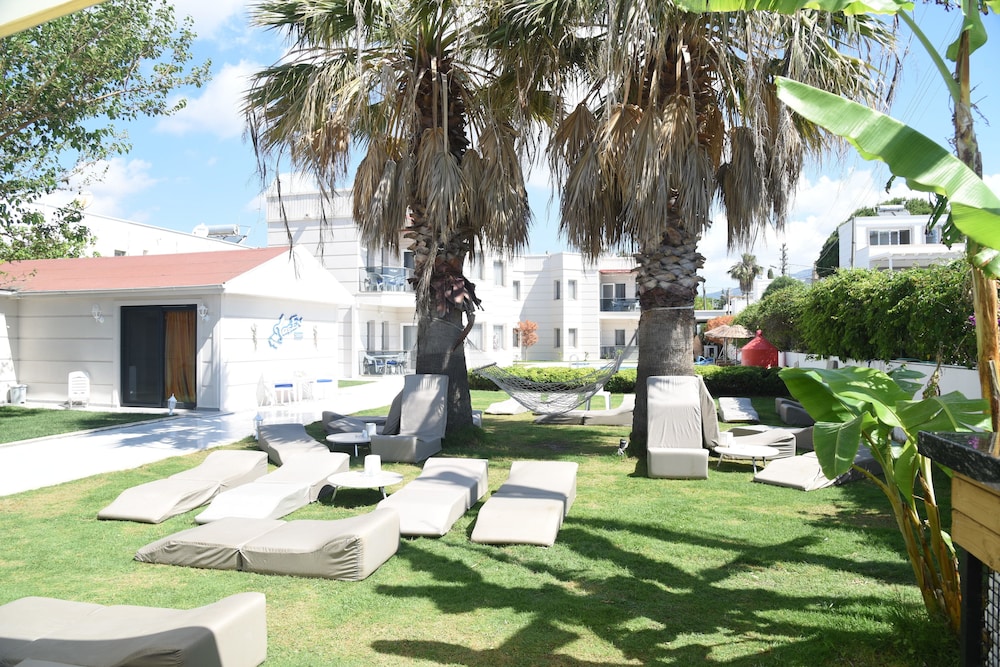 Tasev Apart Hotel