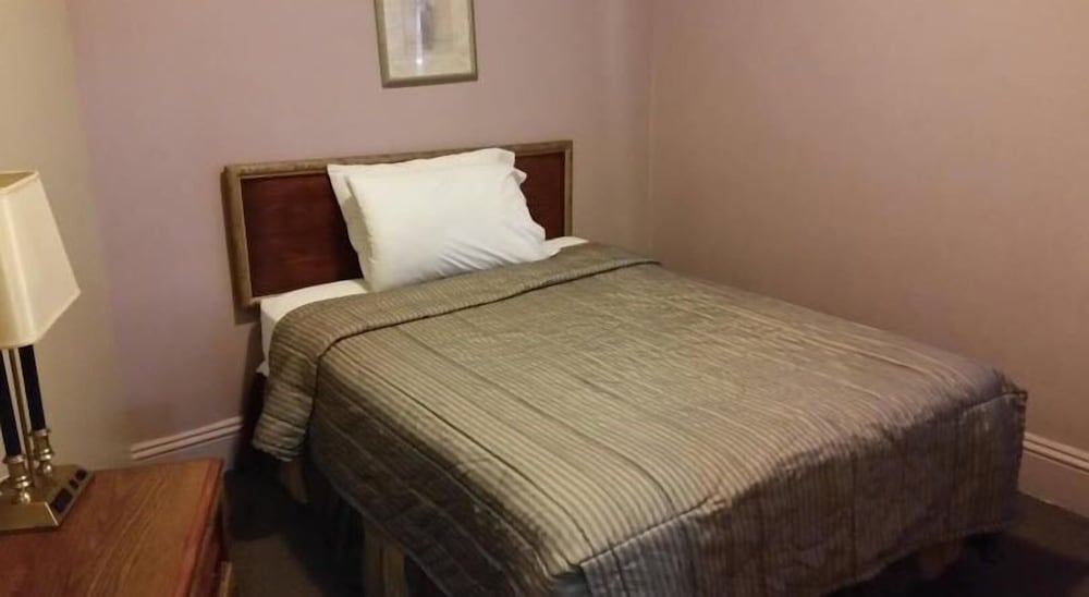 A Voyageur's Guest House