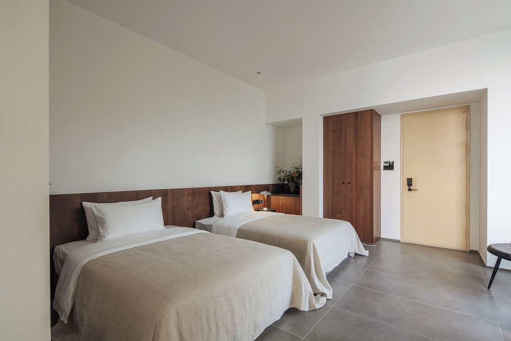 Miyue Shenzhen Tianlu Secret Wild Wizard Holiday Hotel