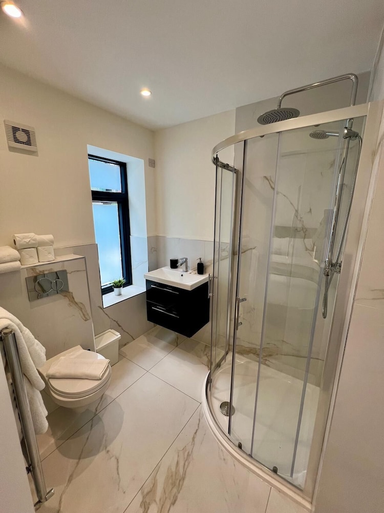 IFSC Townhouse Apartments