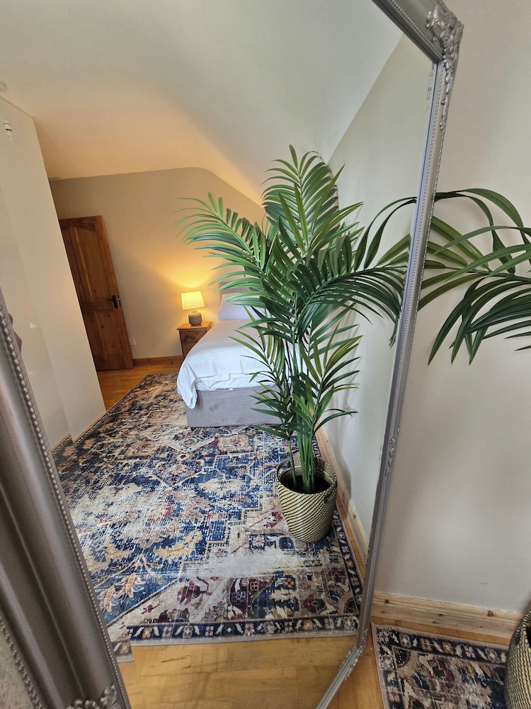 Benroe House - 5 Bedrooms