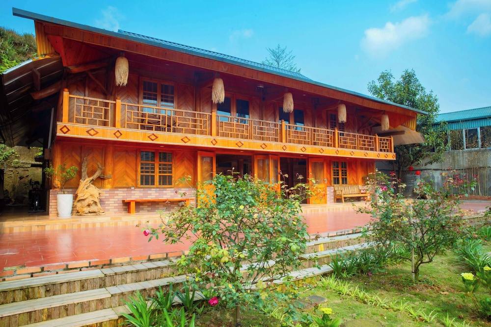 SaPa Village Retreat - Dine & Coffee