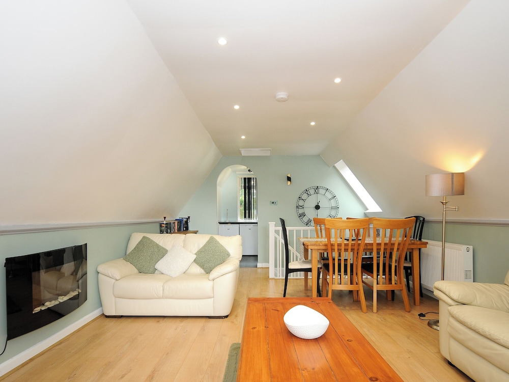 Valley Lodge 23