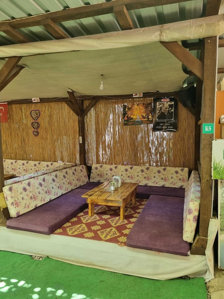 Kardelen Pansiyon