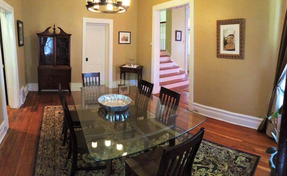 Historic Pugsley Manor House