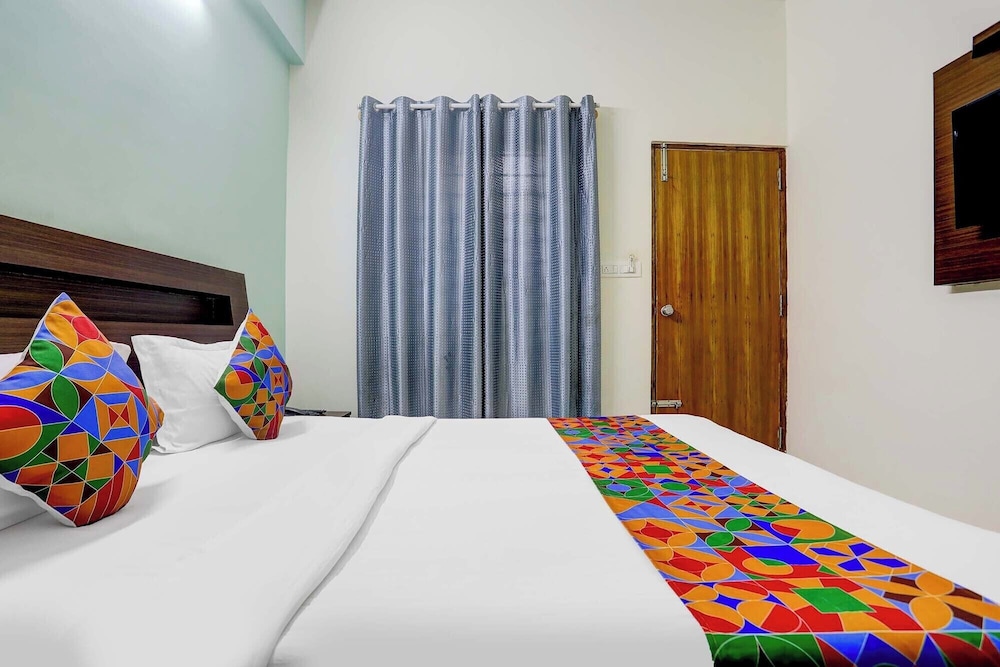 FabHotel Royal Suites - Yeshwanthpur
