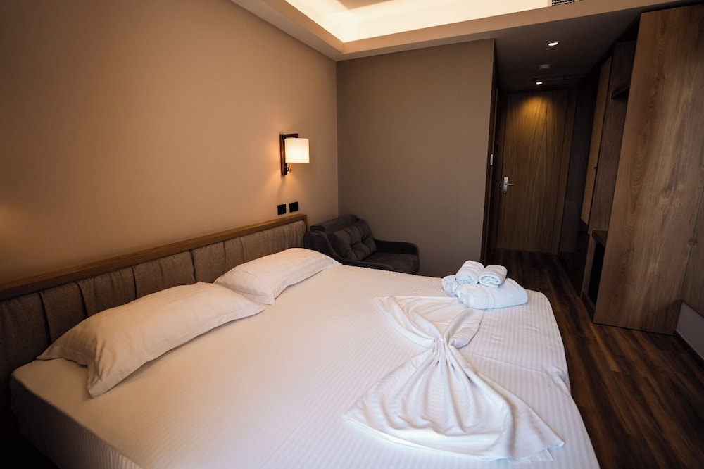 Whisky Green Coast Hotel & Apartments