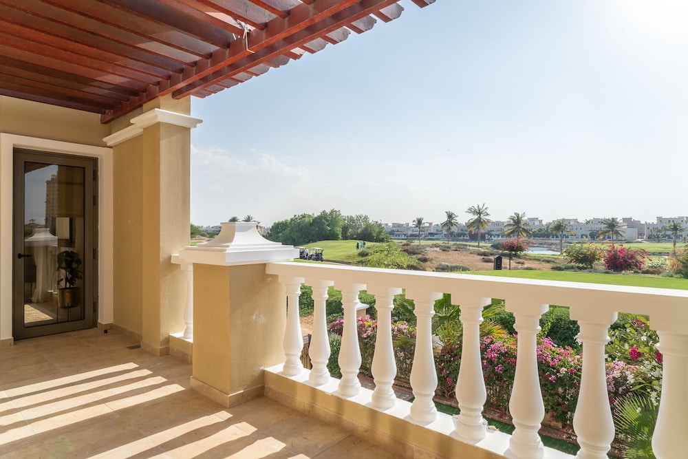 Nasma Holiday Homes - Al Hamra Village