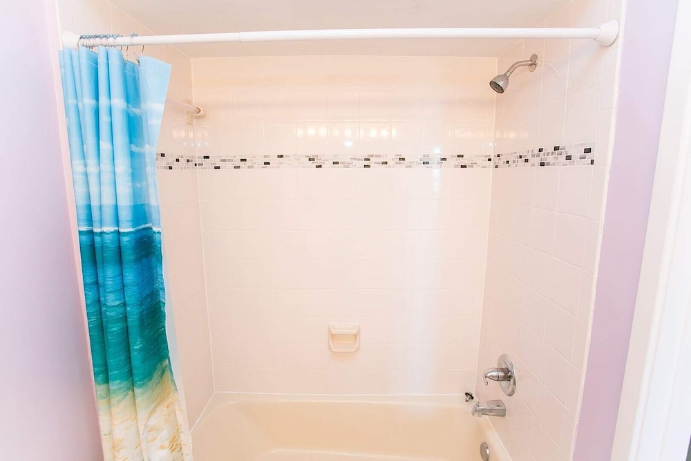 Oceanfront Luxury: 2BR Condo, St. Augustine