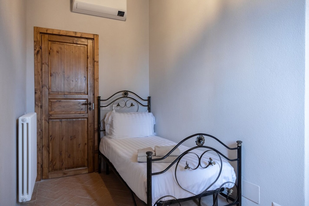 Tenuta Cantona photo 2