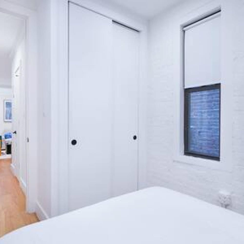 1288-4rs Newly Furnished Prime UES 2BR