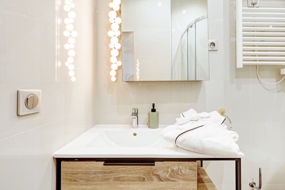 Comfy Flat for 4 - Central Le Marais