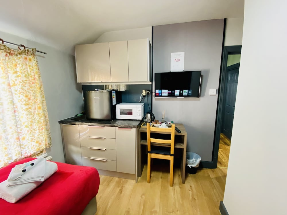 Oxford Vacations - Hollybush Guest House - Property Image 30