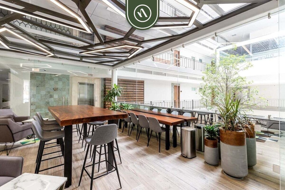 Amazing 1BR Penthouse With Balcony - Gym - Pool