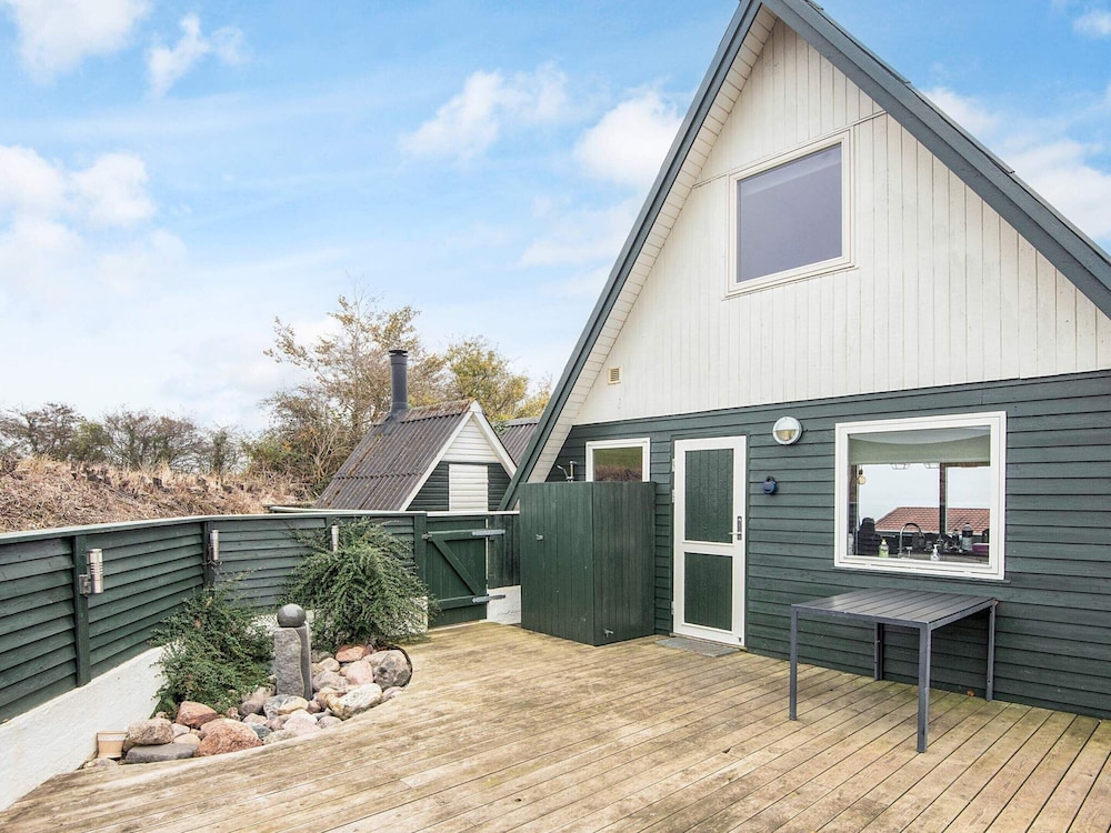 6 Person Holiday Home in Aabenraa-by Traum