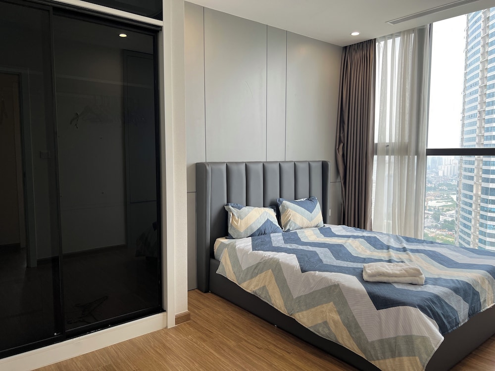 Vinhome SkyLake - Service Apartment