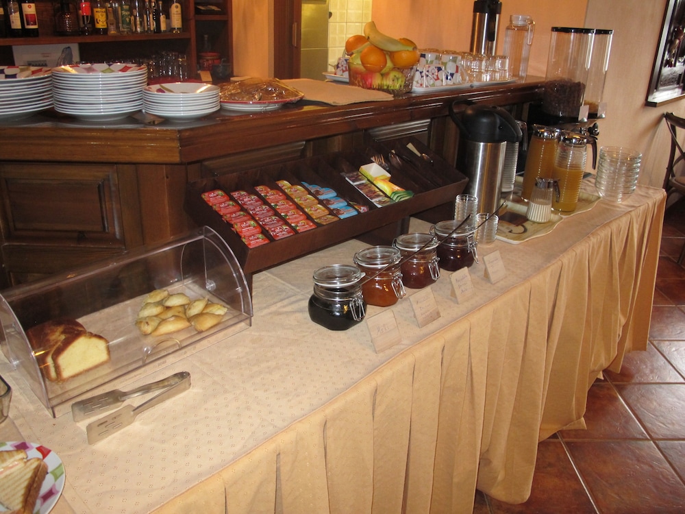 Kroupi Hotel