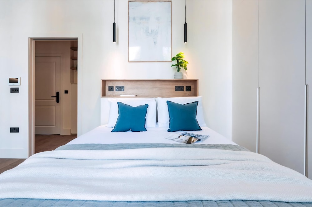 Stunning Studio Apartment, Moments From Earls Court Station