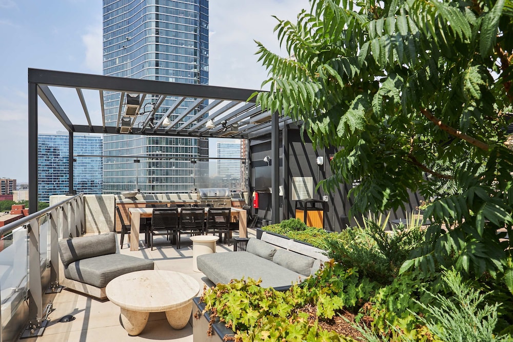 Luxe Apts Stunning Lake Views Resort Amenities