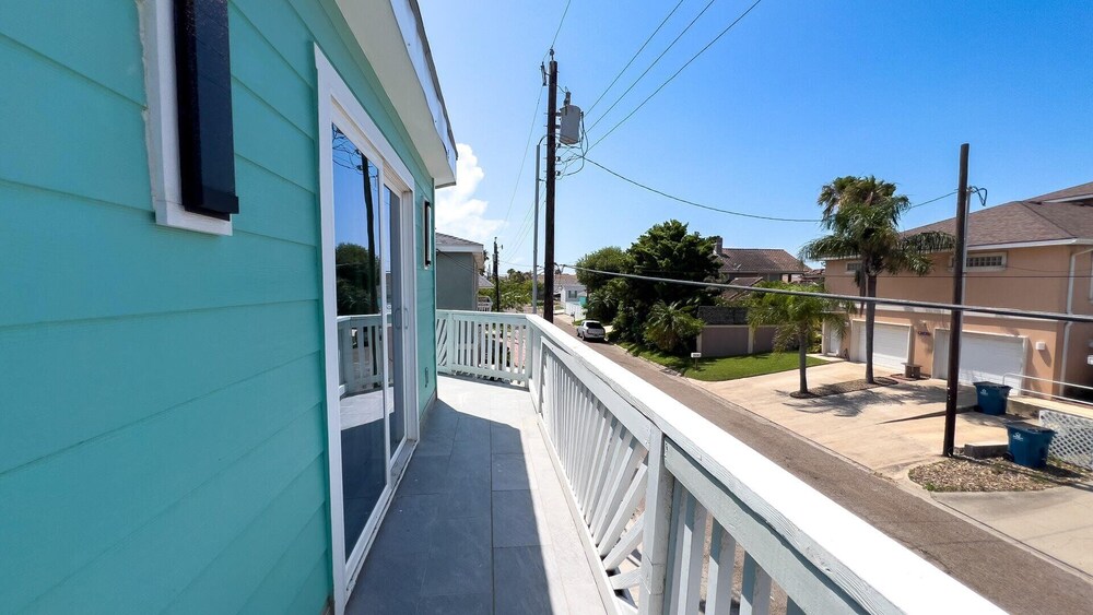 Blizzard's Lighthouse 4 Bedroom Home